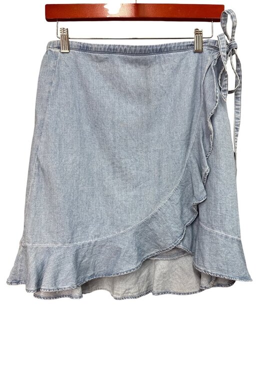 J.Crew Mercantile Dresses & Skirts - J.Crew Wrap Skirt With Ruffle Hem Size S